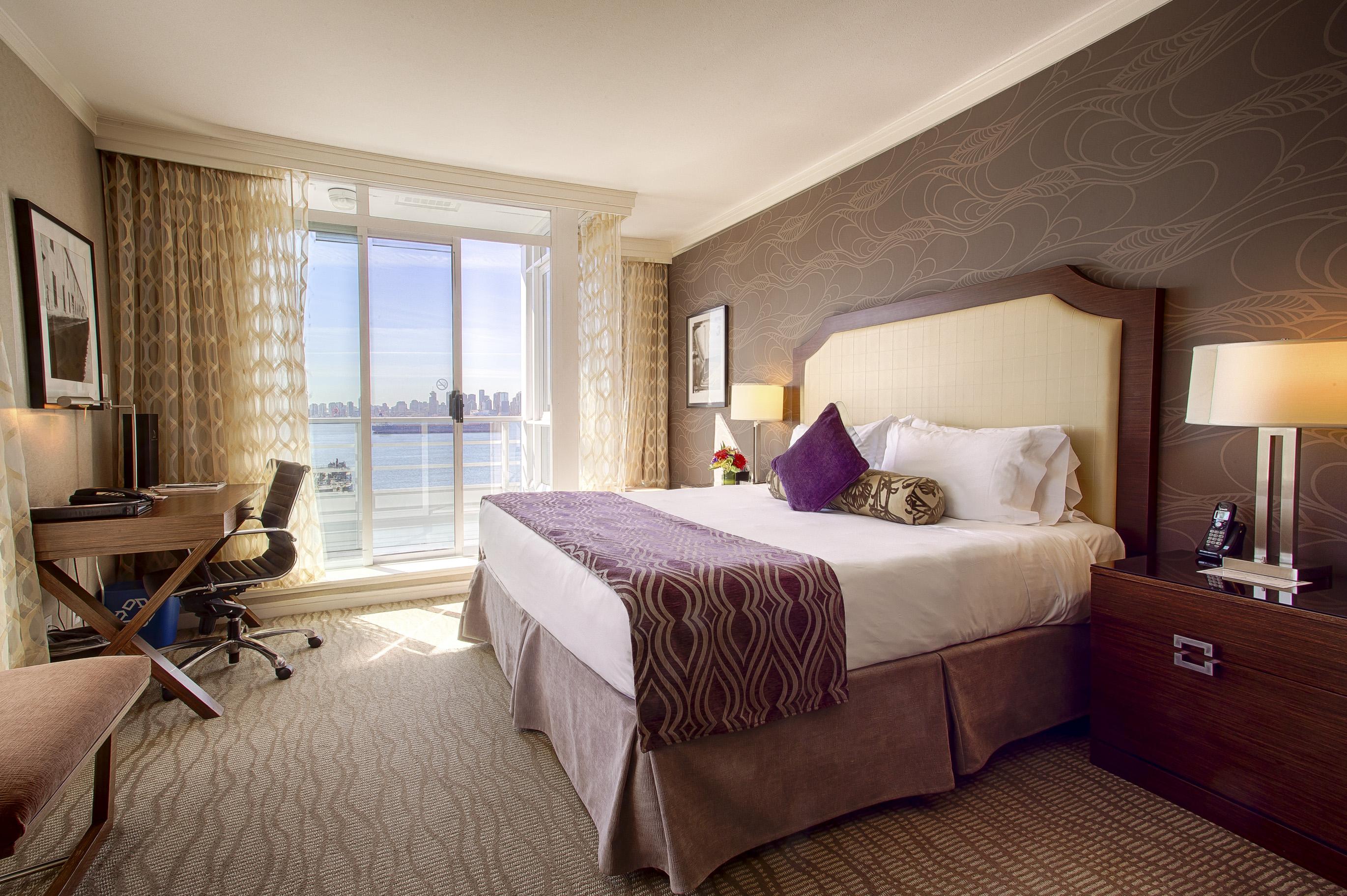 Pinnacle At The Pier 5*