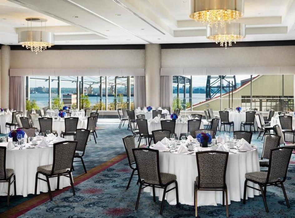 Pinnacle At The Pier Hotel