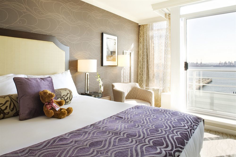 Hotel Pinnacle At The Pier North Vancouver