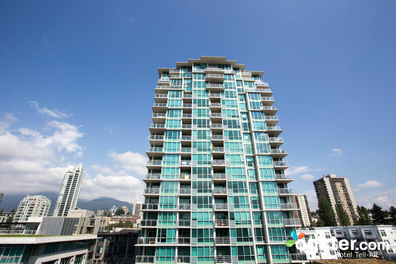 Pinnacle At The Pier
